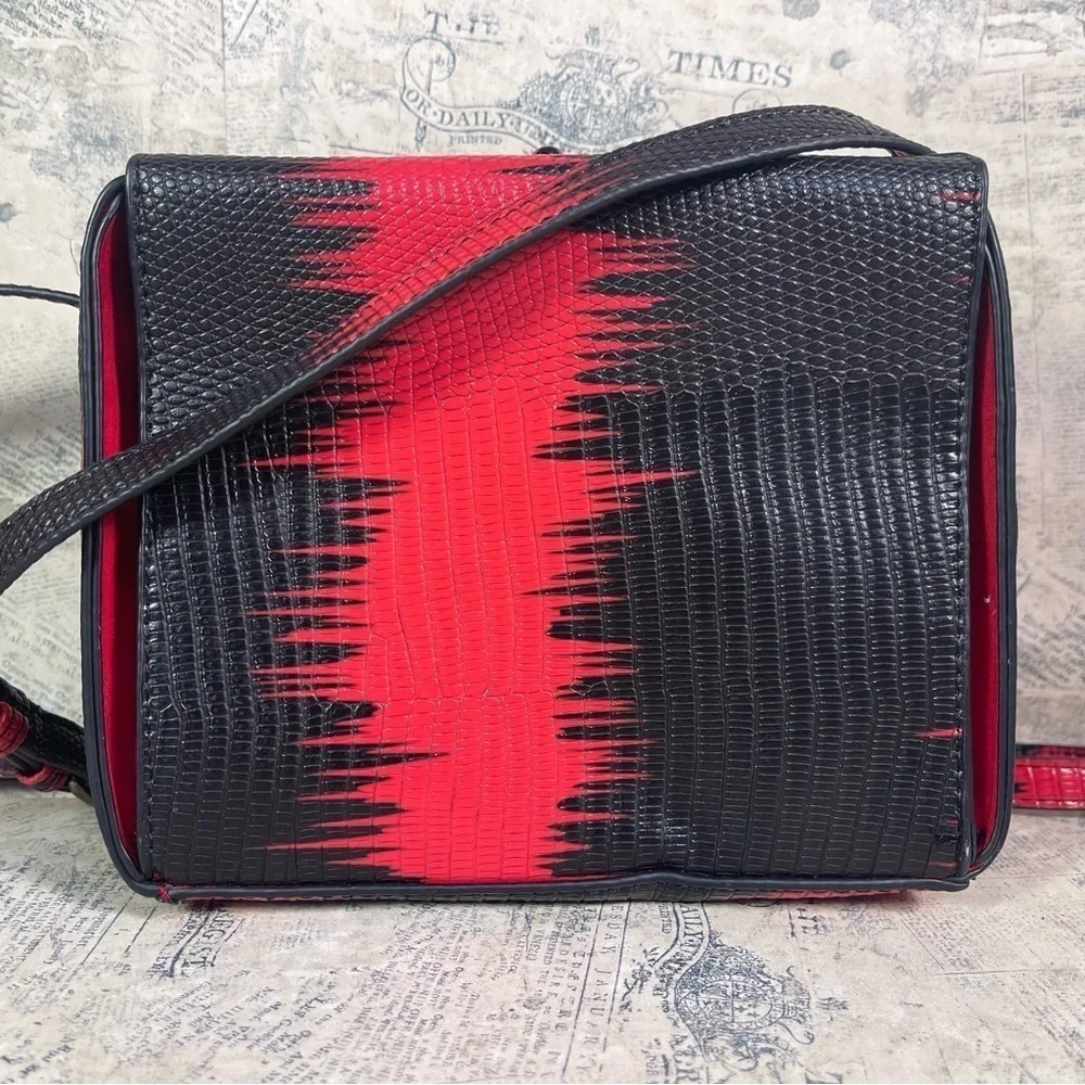 Sondra Roberts Square crossbody red and black bag